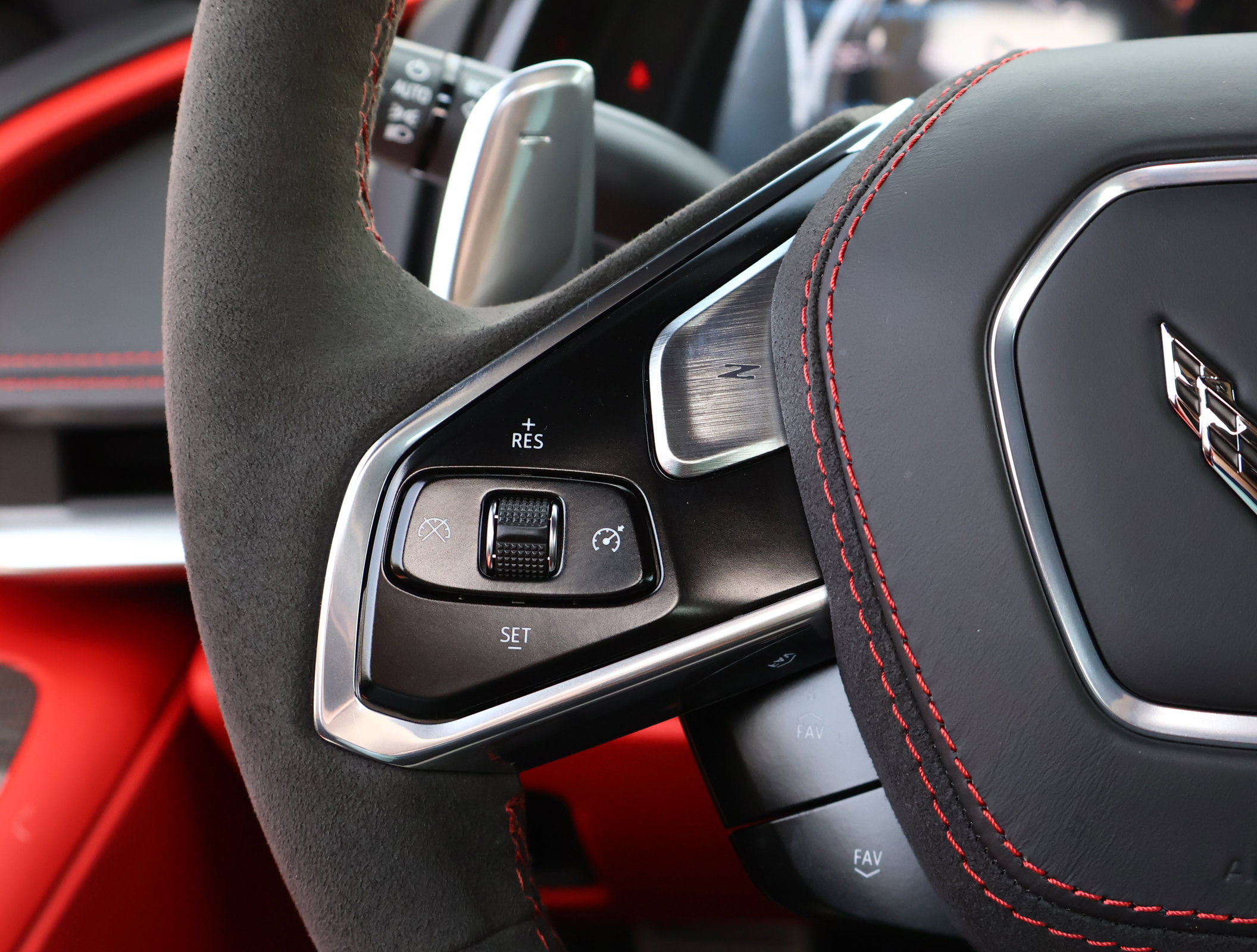 Used 2023 Chevrolet Corvette Stingray Premium Conv w/ Z51 Performance Package image 20