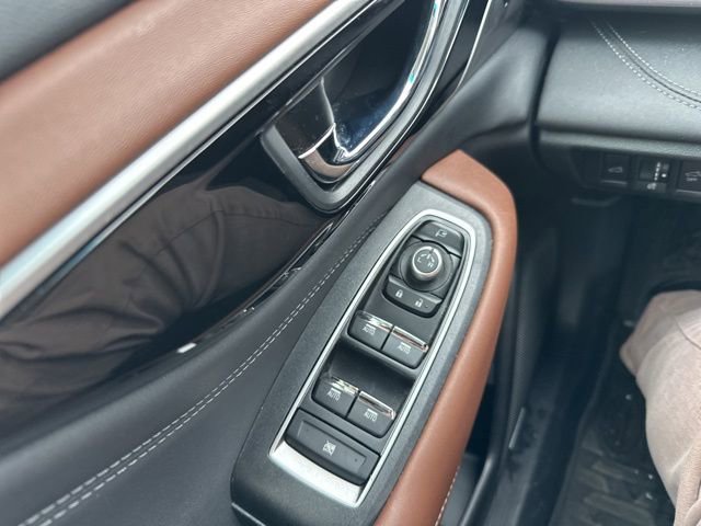 Used 2022 Subaru Outback Touring image 43