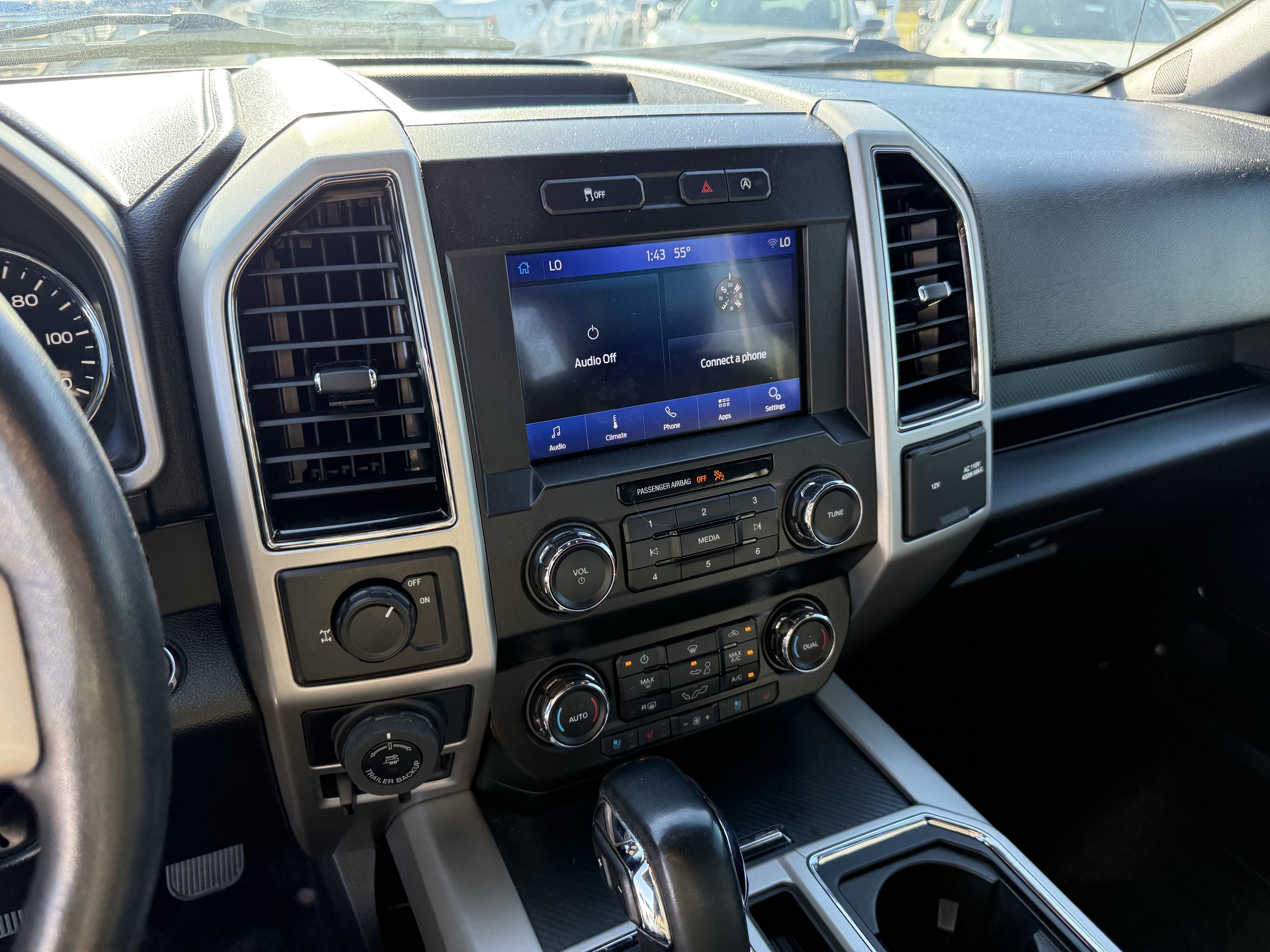 Used 2019 Ford F150 Lariat image 19