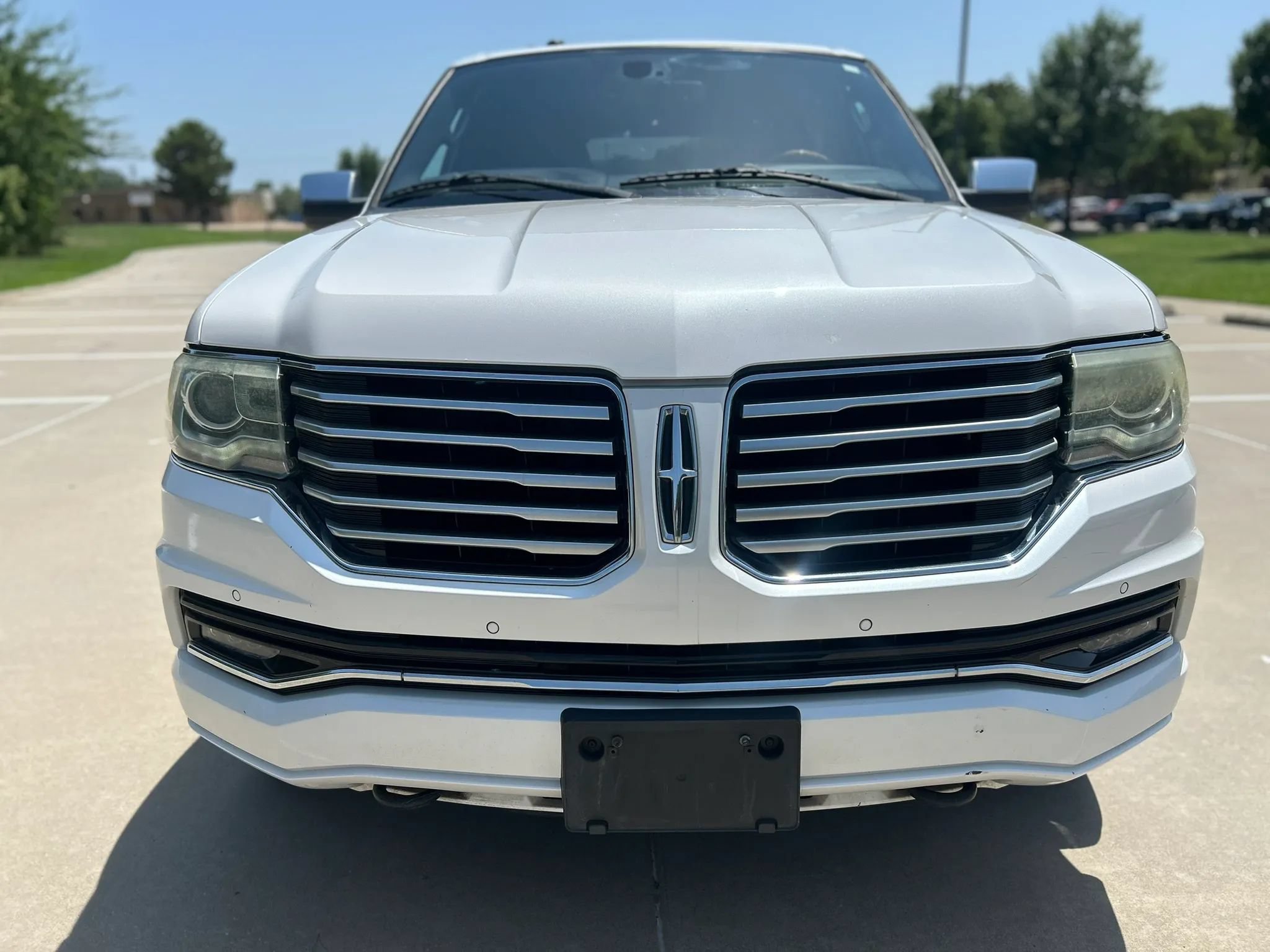 Used 2015 Lincoln Navigator 2WD image 3