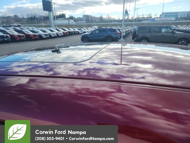 Used 2019 Dodge Challenger R/T w/ Plus Package image 8