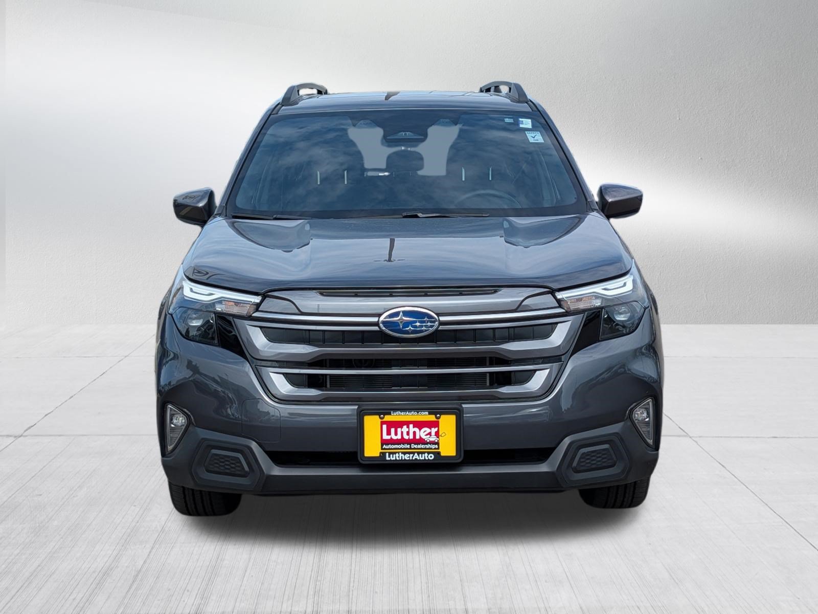 Used 2025 Subaru Forester Premium AWD/4WD image 2
