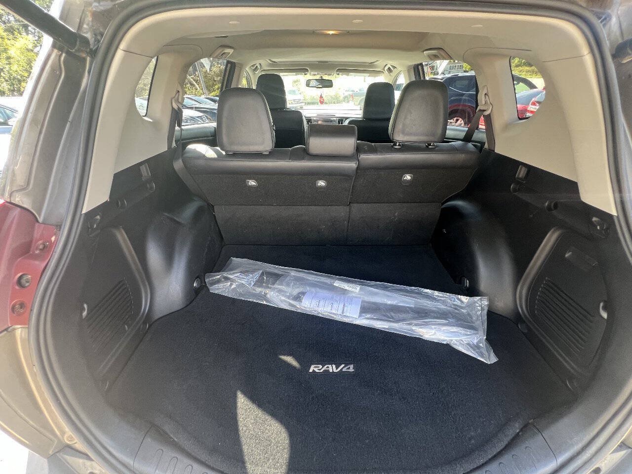 Used 2013 Toyota RAV4 Limited AWD/4WD image 10