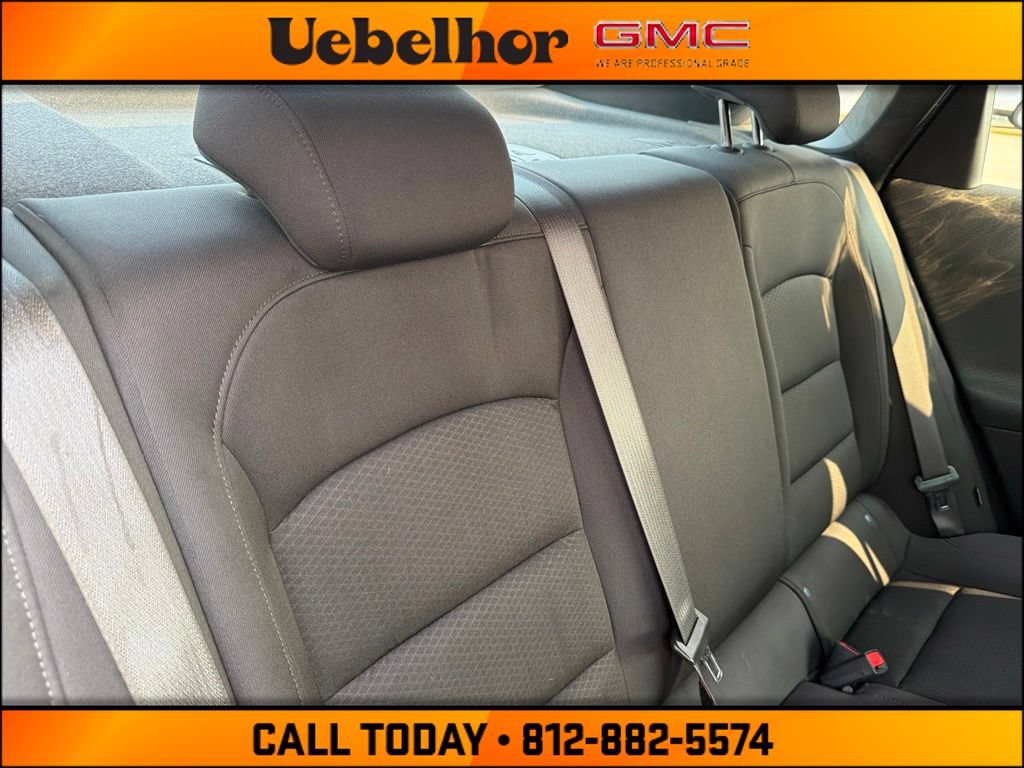 Used 2021 Chevrolet Malibu LS w/ Driver Confidence Package II FWD image 5