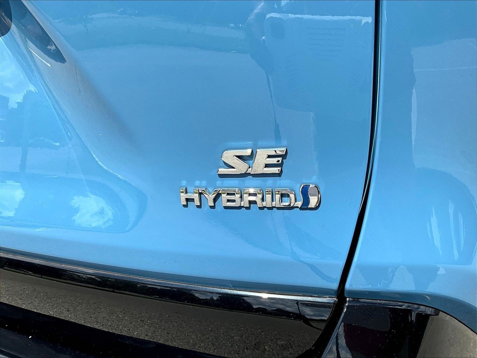Used 2022 Toyota RAV4 SE AWD/4WD image 24