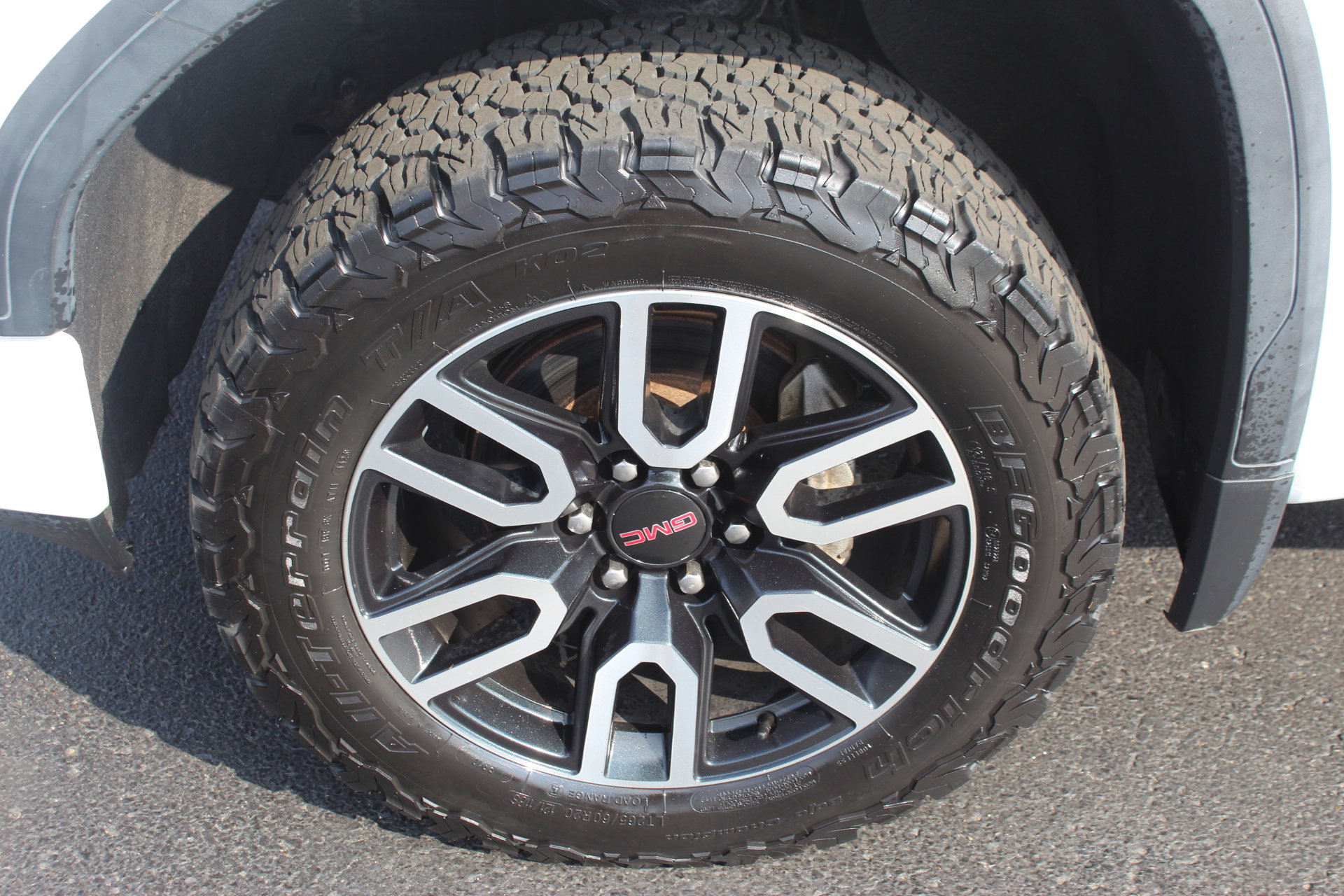 Used 2019 GMC Sierra 1500 AT4 w/ AT4 Premium Package image 12