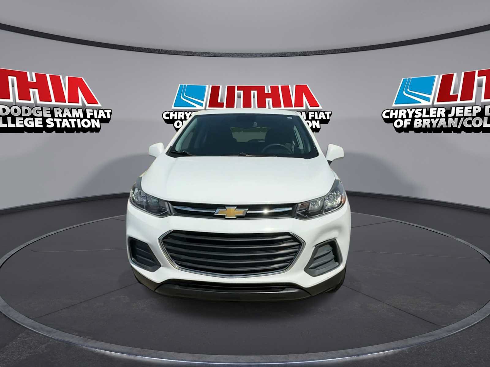 Used 2017 Chevrolet Trax LS AWD/4WD image 3