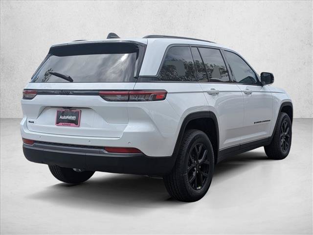 New 2026 Jeep Grand Cherokee Altitude AWD/4WD image 2