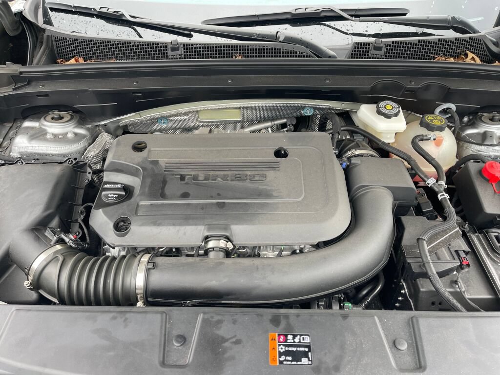Used 2024 Buick Envision Avenir AWD/4WD image 36