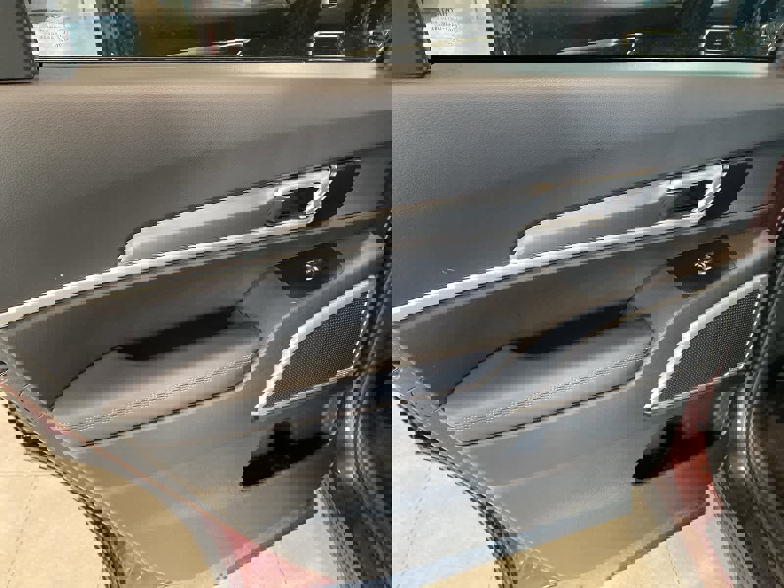 Used 2021 Kia Telluride S image 28