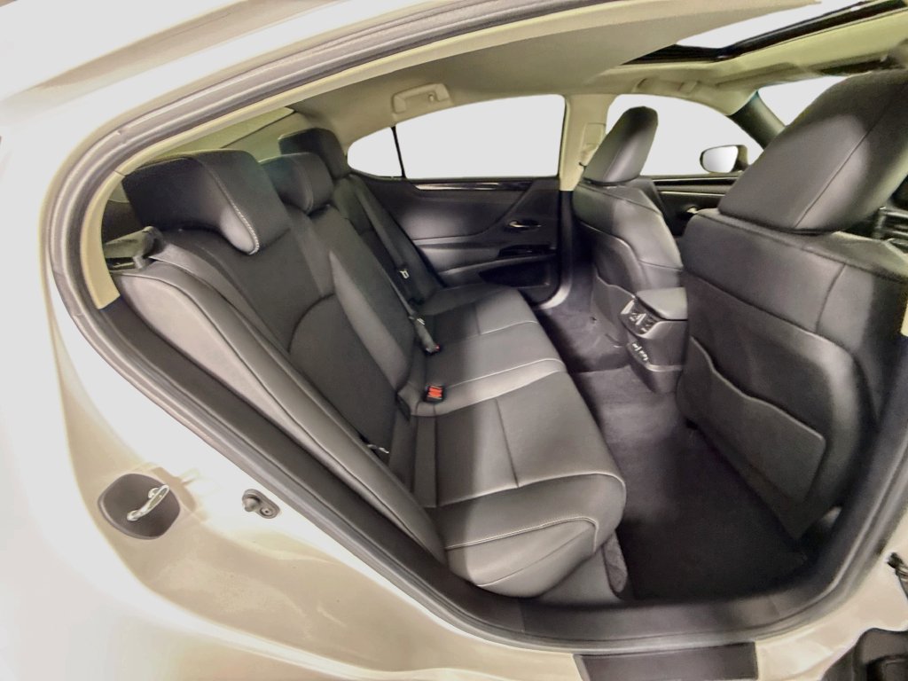 Used 2025 Lexus ES 350 w/ Accessory Package (Z2) FWD image 22