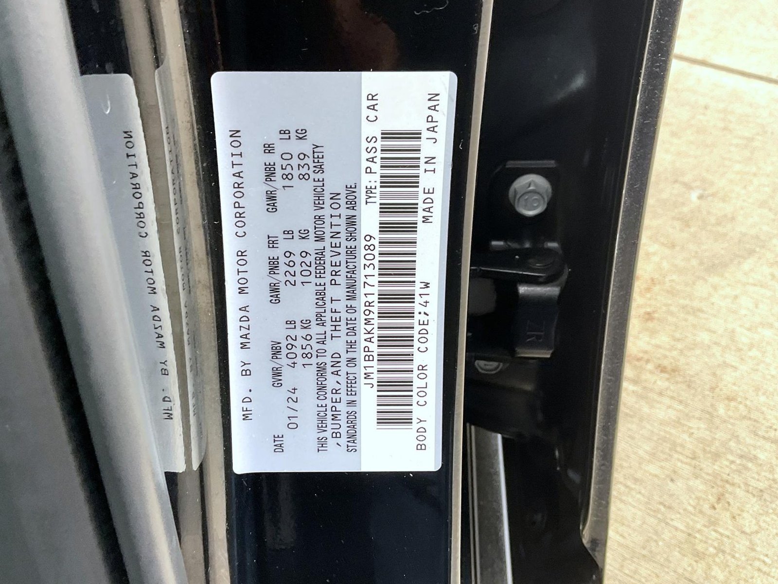 Used 2024 MAZDA MAZDA3 s FWD image 25