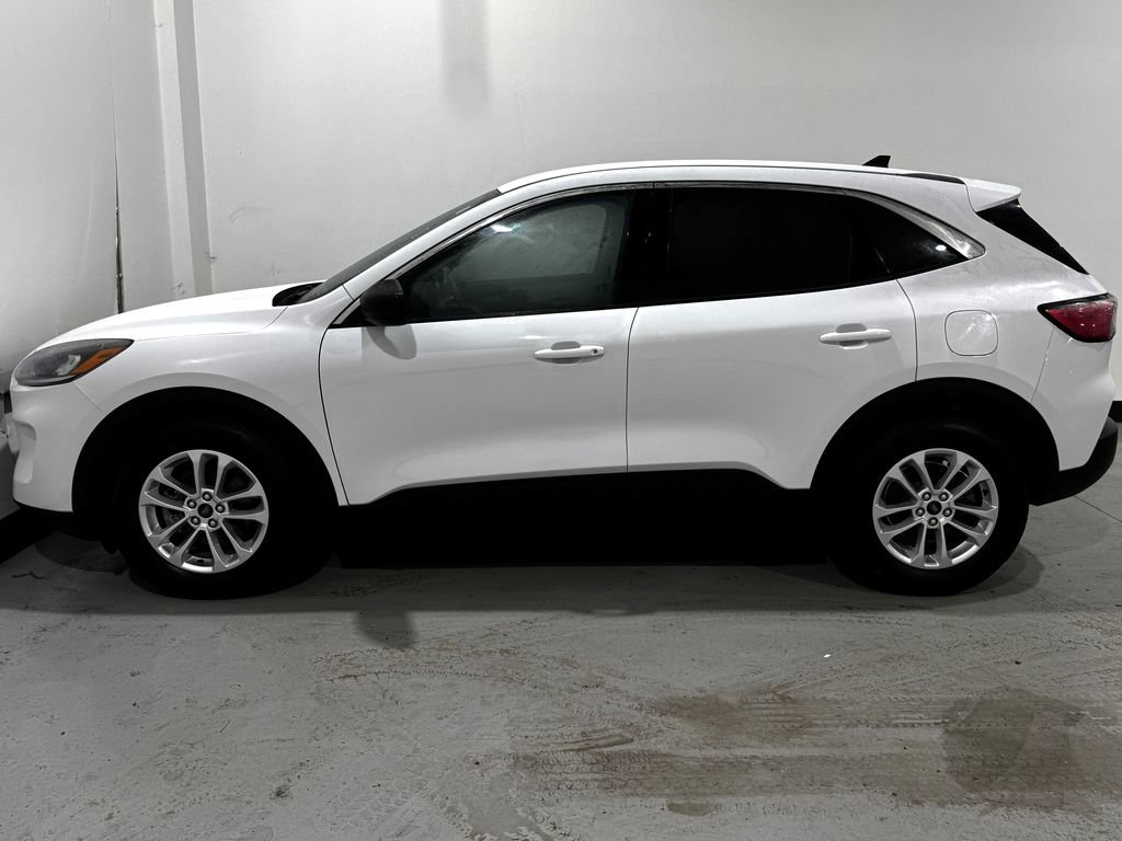 Used 2022 Ford Escape SE FWD image 13