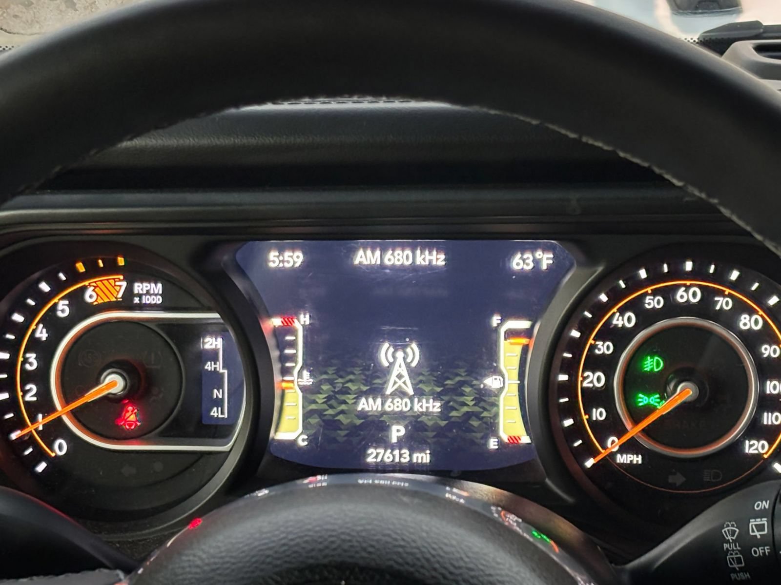 Used 2025 Jeep Wrangler Unlimited Sahara AWD/4WD image 37