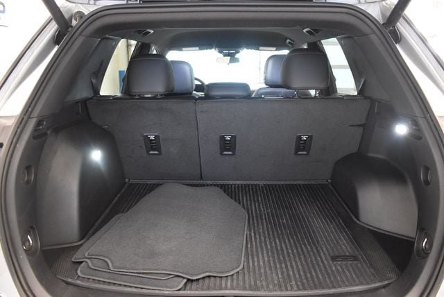 Used 2026 Chevrolet Equinox RS w/ LPO, Floor Liner Package AWD/4WD image 16