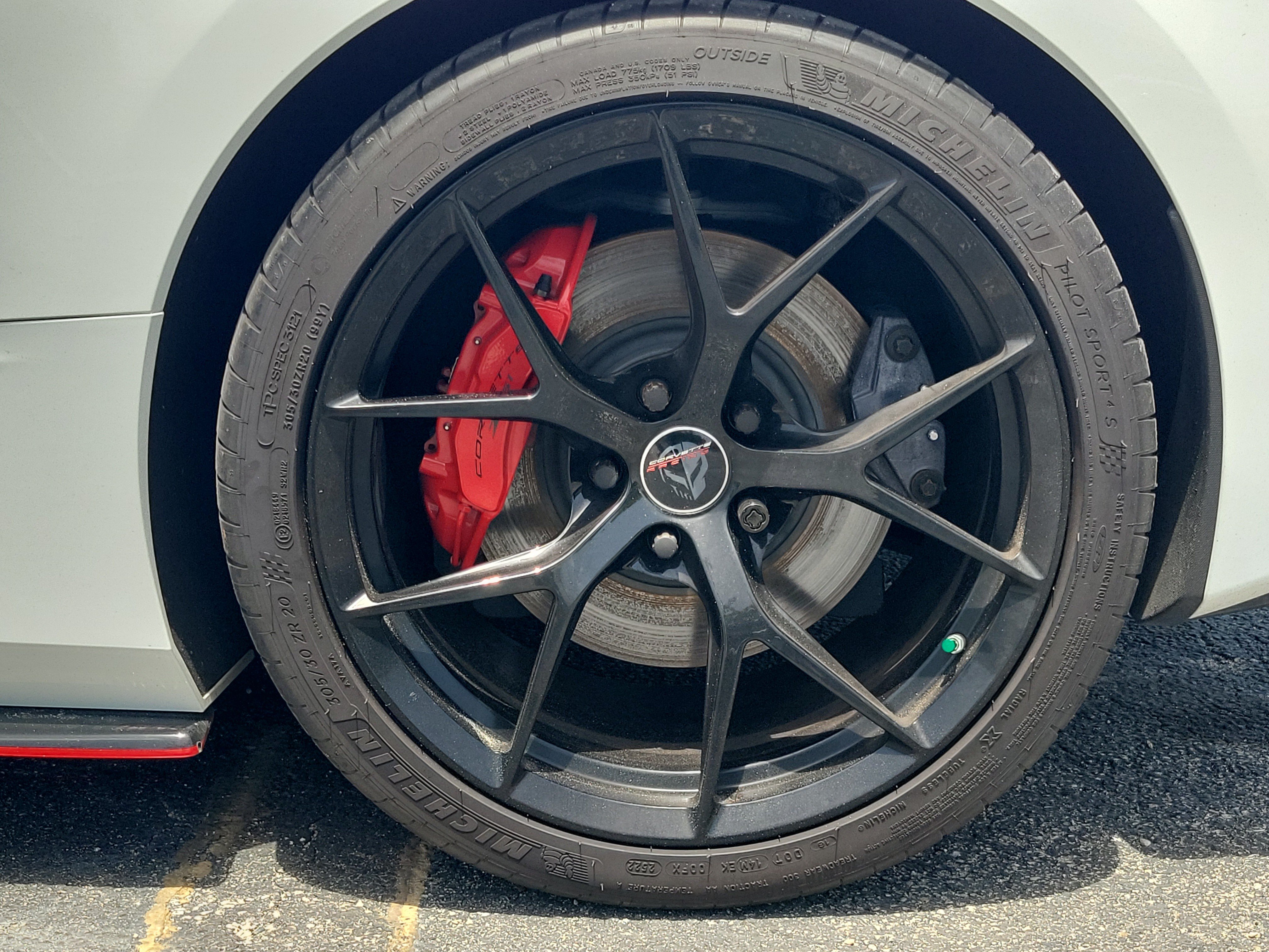 Used 2020 Chevrolet Corvette Stingray Premium Conv w/ 3LT Preferred Equipment Group RWD image 9