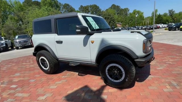 Used 2023 Ford Bronco Badlands w/ Sasquatch Package AWD/4WD image 3