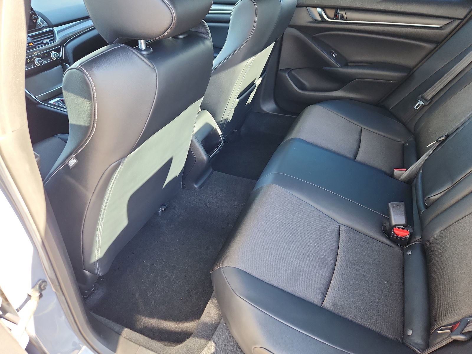 Used 2022 Honda Accord Sport image 11