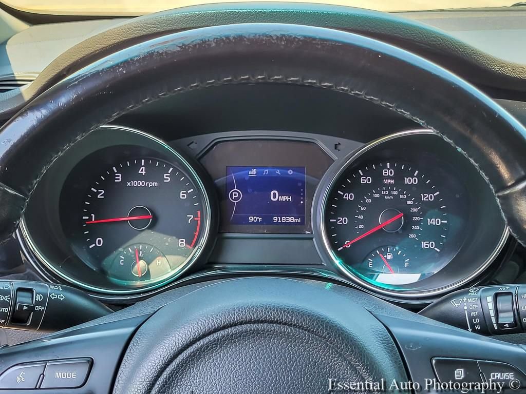 Used 2016 Kia Sedona EX FWD image 17