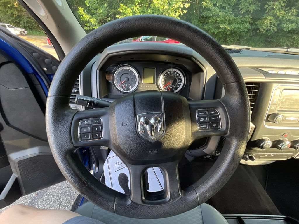 Used 2017 RAM 1500 Express AWD/4WD image 15