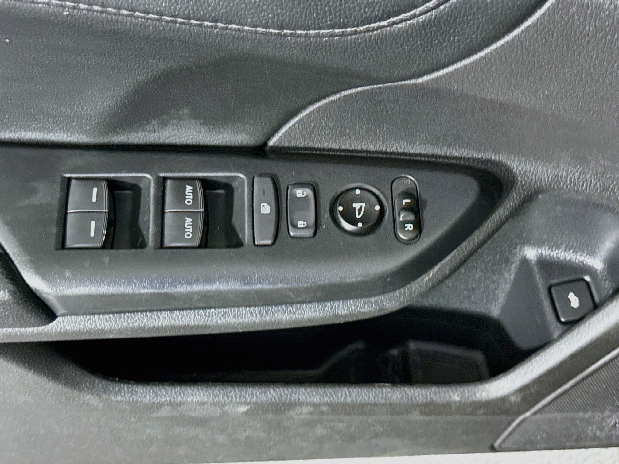 Used 2016 Honda Civic EX-L image 24