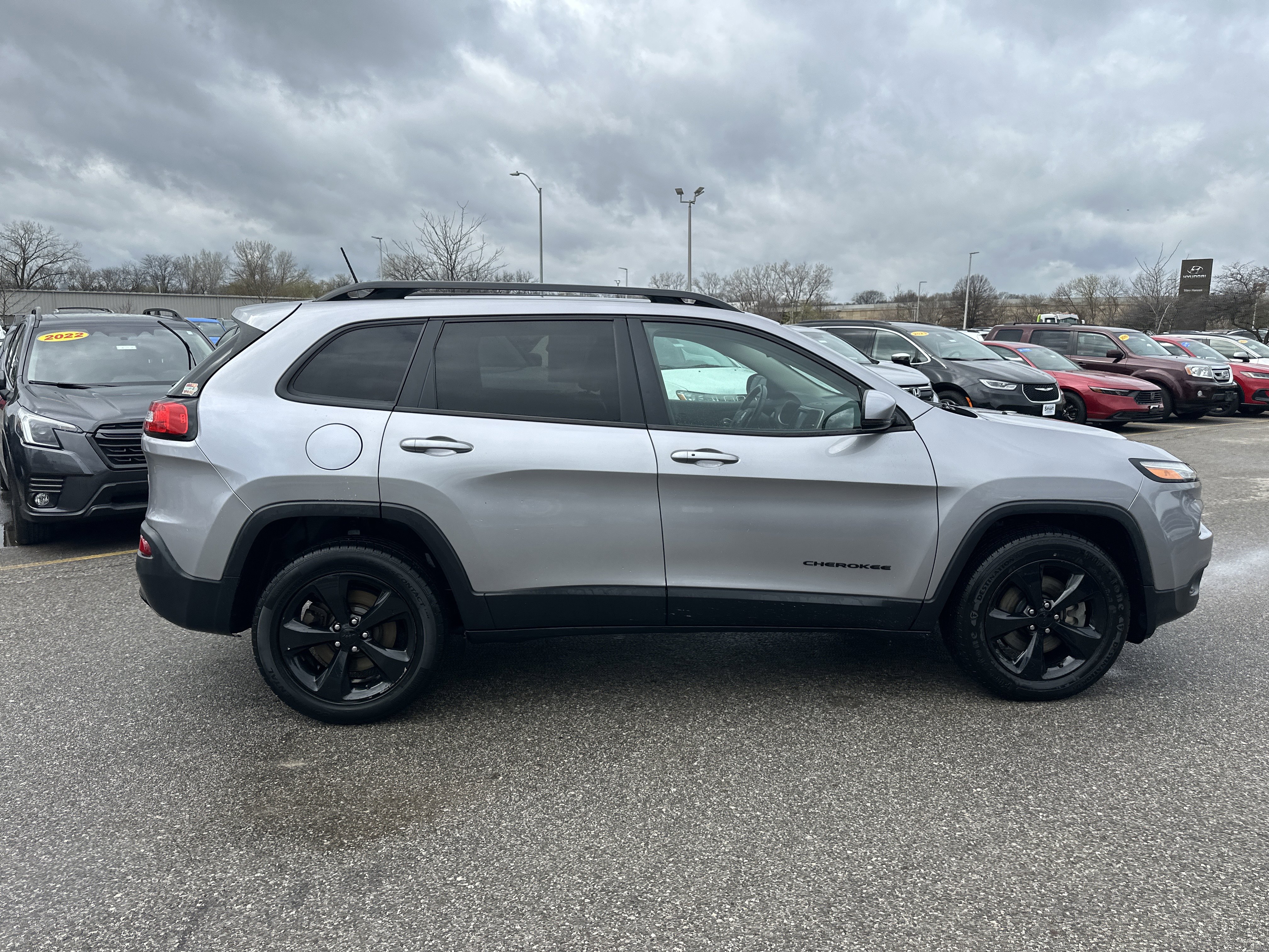 Used 2018 Jeep Cherokee Limited w/ High Altitude Package image 3