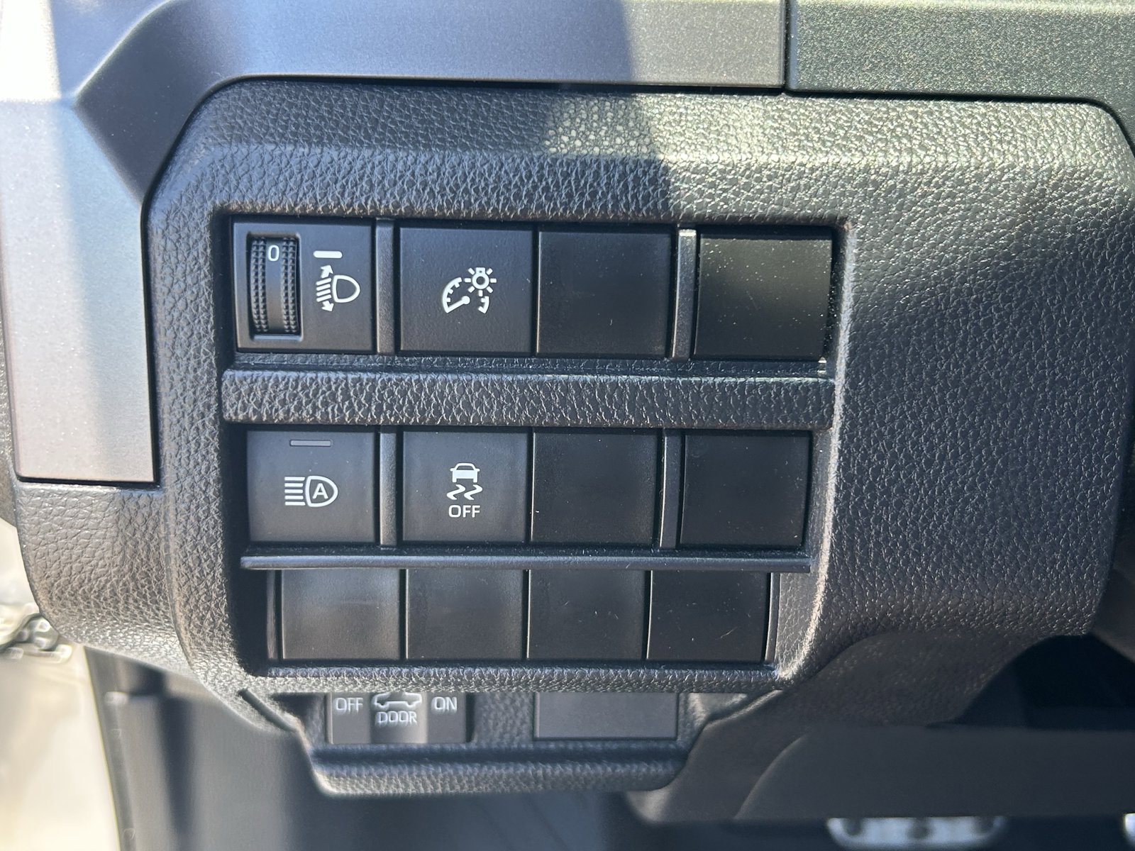 Used 2025 Toyota Tacoma TRD Sport AWD/4WD image 30