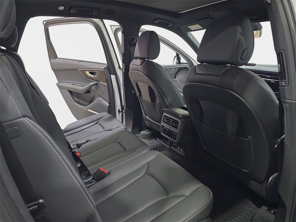 New 2025 Audi Q7 3.0T Premium Plus image 11