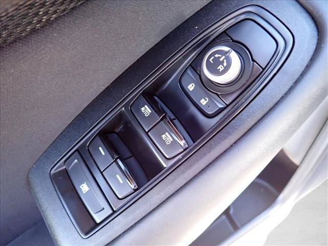 Used 2025 Subaru Outback Premium AWD/4WD image 15