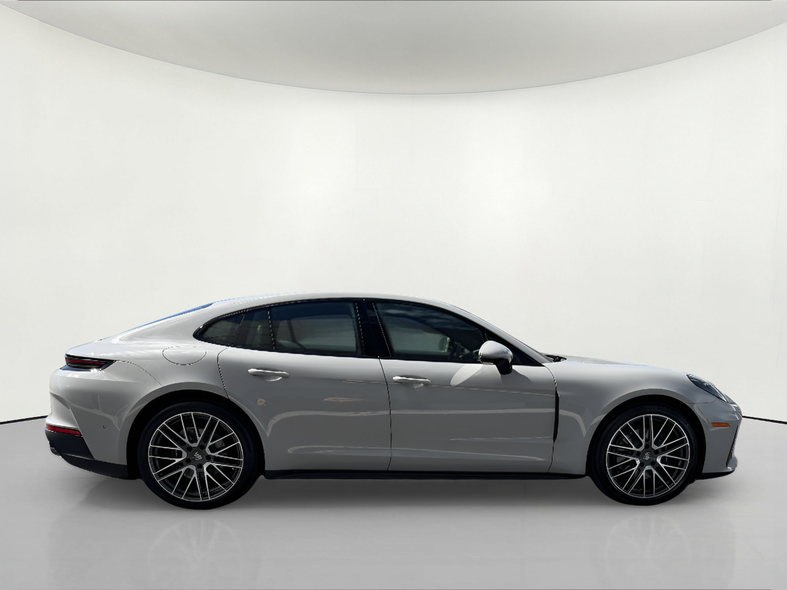 New 2026 Porsche Panamera RWD image 7