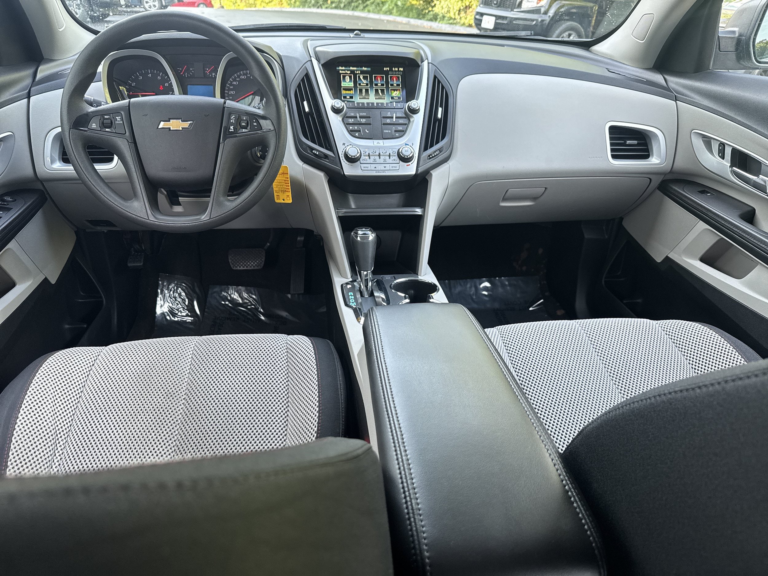 Used 2017 Chevrolet Equinox LS AWD/4WD image 14