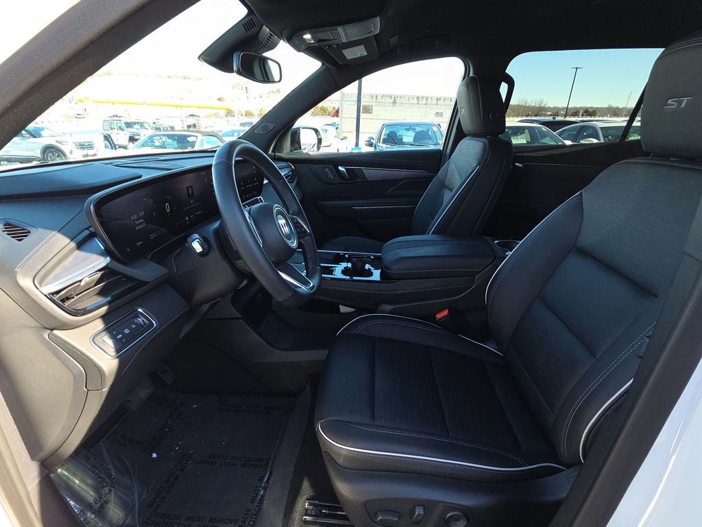 Used 2025 Buick Enclave Sport Touring image 15
