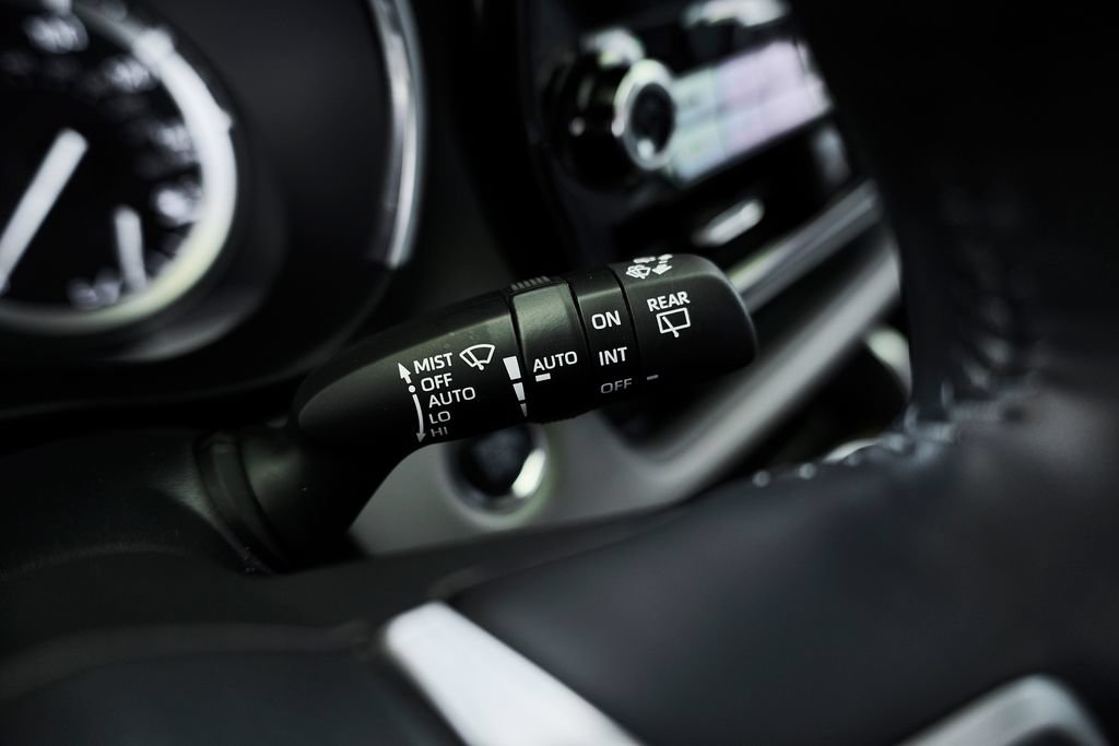 Used 2022 Toyota Highlander Platinum FWD image 26