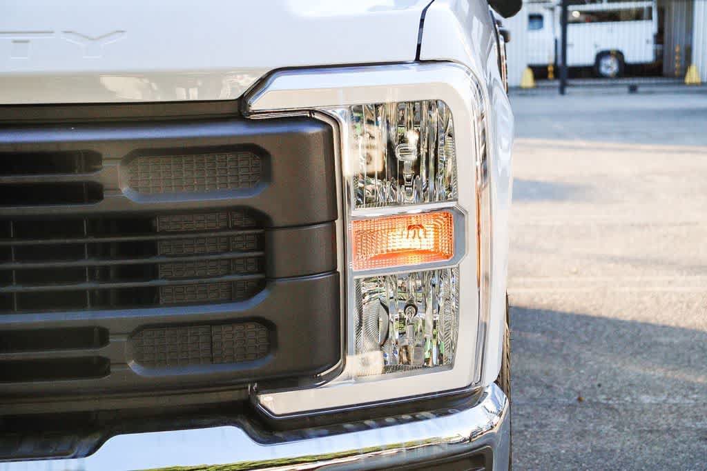 New 2024 Ford F350 XL w/ 360-Degree Camera Package RWD image 5