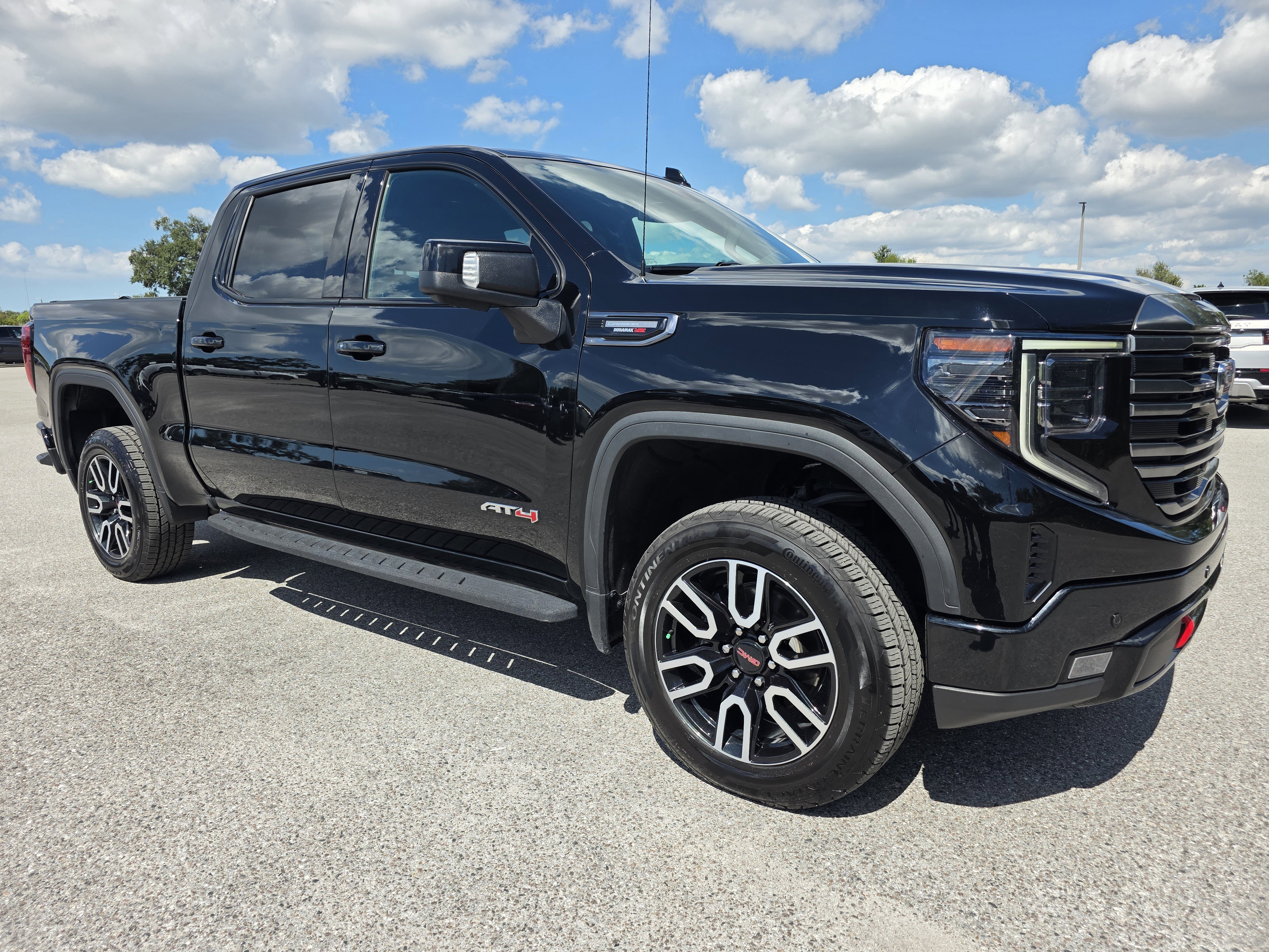 Used 2023 GMC Sierra 1500 AT4 w/ AT4 Premium Package image 1
