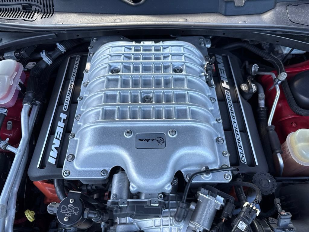 Used 2016 Dodge Challenger SRT Hellcat RWD image 32