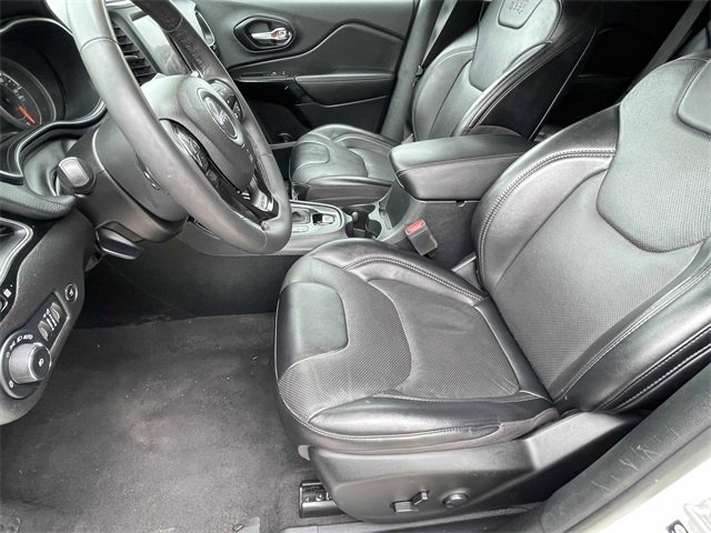 Used 2023 Jeep Cherokee Altitude Lux image 22