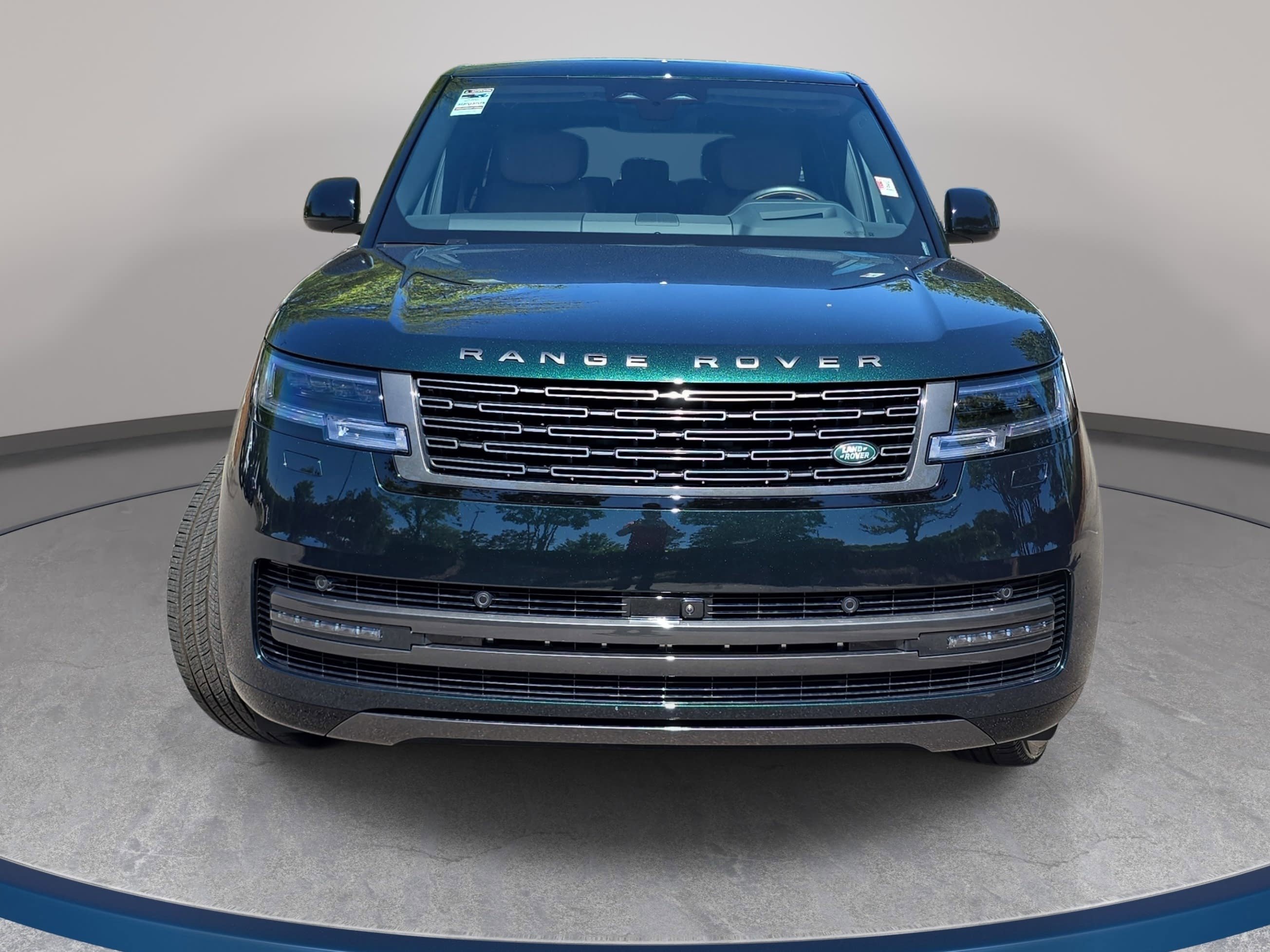 New 2026 Land Rover Range Rover Long Wheelbase Autobiography AWD/4WD image 2