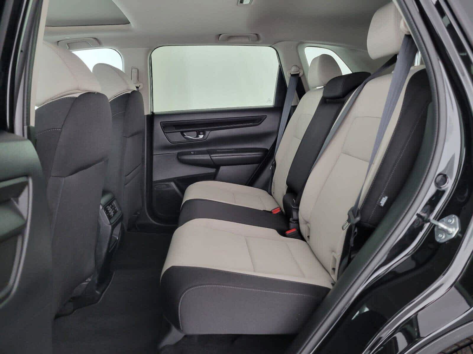 Used 2025 Honda CR-V EX image 16