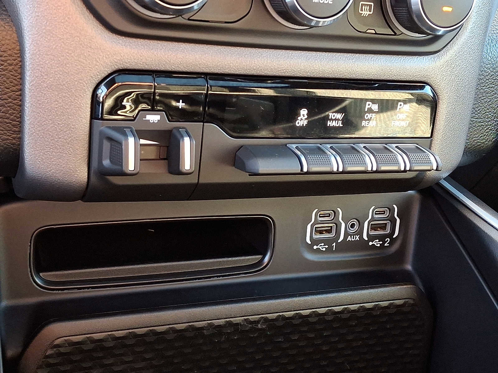 Certified 2022 RAM 1500 Big Horn image 24