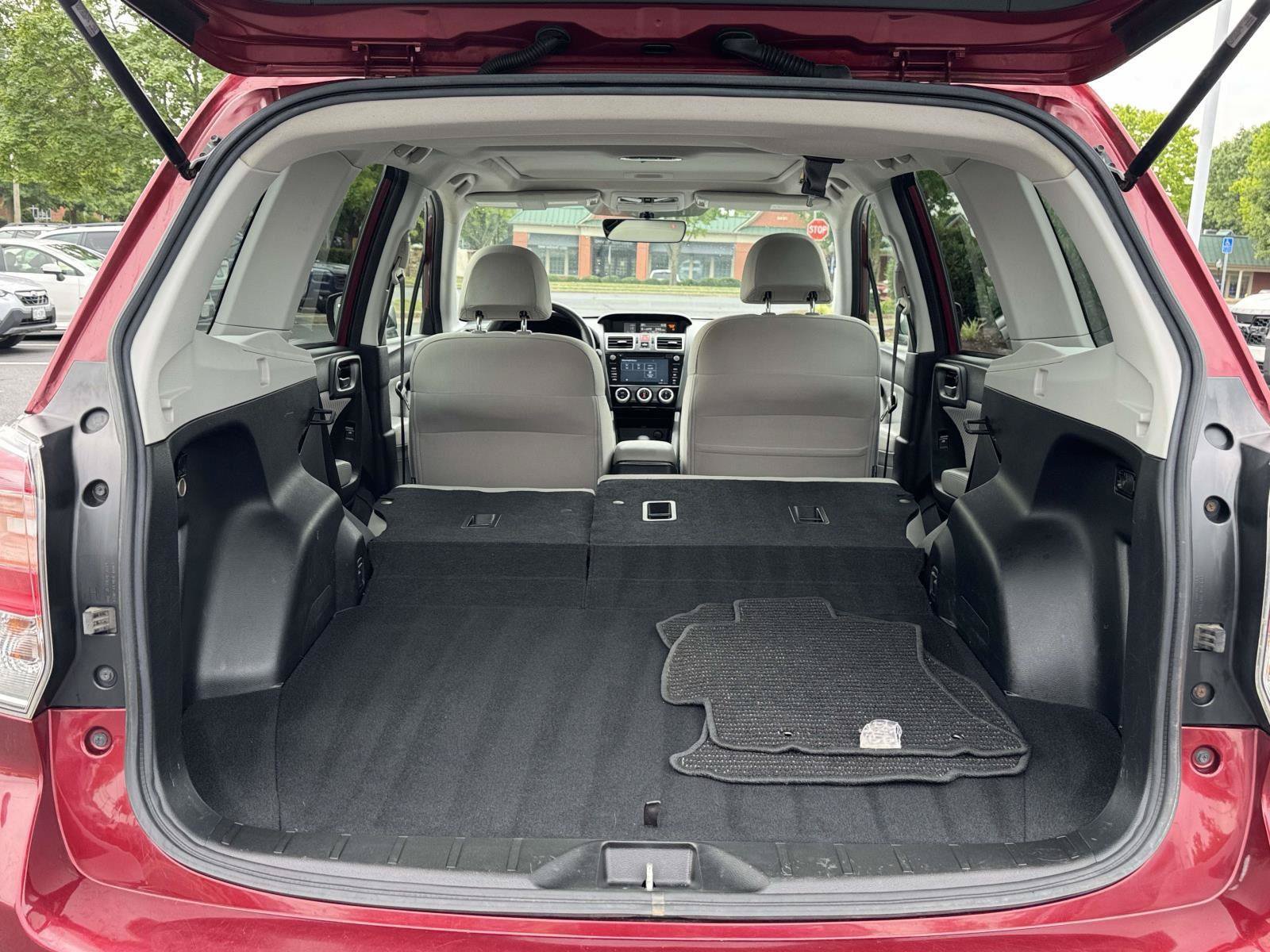 Used 2018 Subaru Forester 2.5i Premium w/ All-Weather Package AWD/4WD image 12