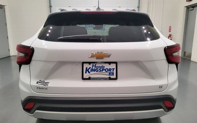 Used 2024 Chevrolet Trax LT image 5