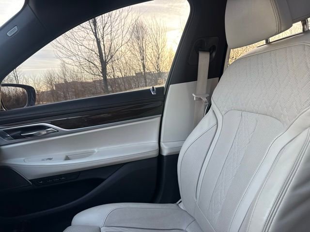 Used 2019 BMW ALPINA B7 xDrive image 31