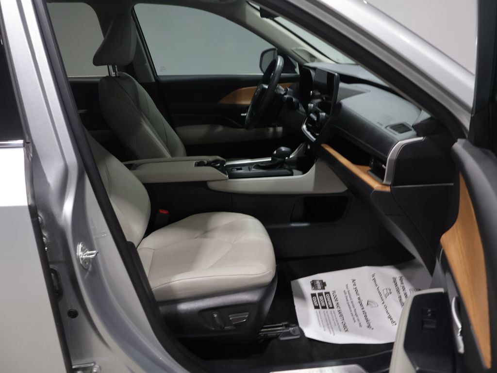 Certified 2024 Toyota Grand Highlander Platinum image 24