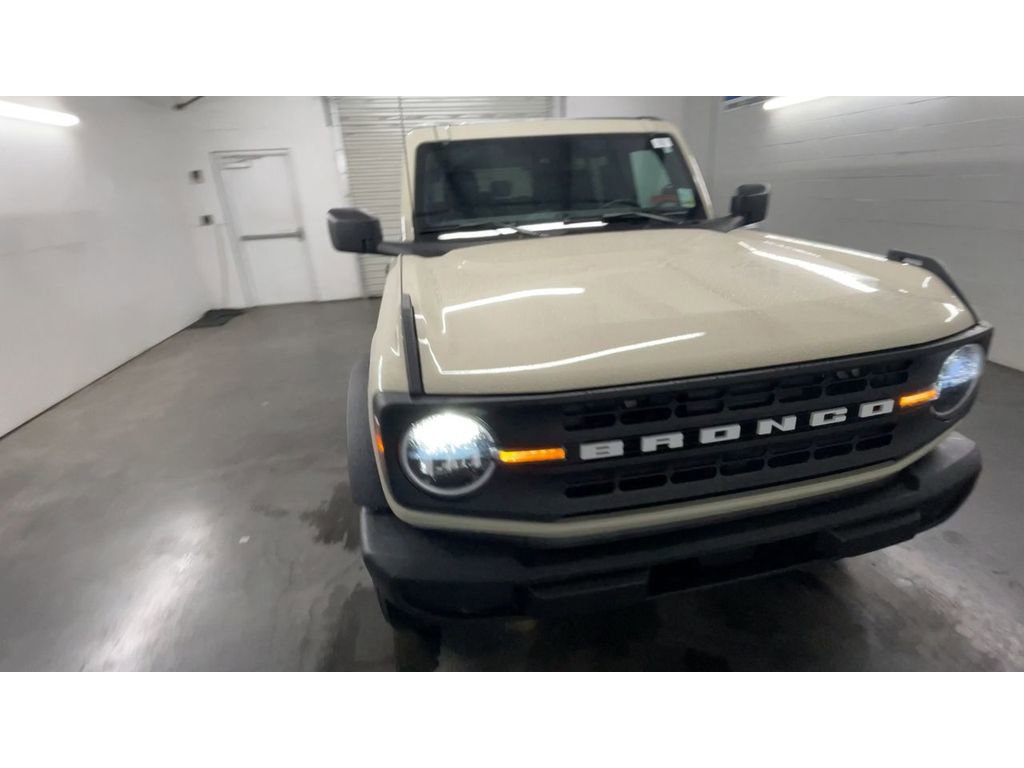 Used 2025 Ford Bronco Big Bend image 3