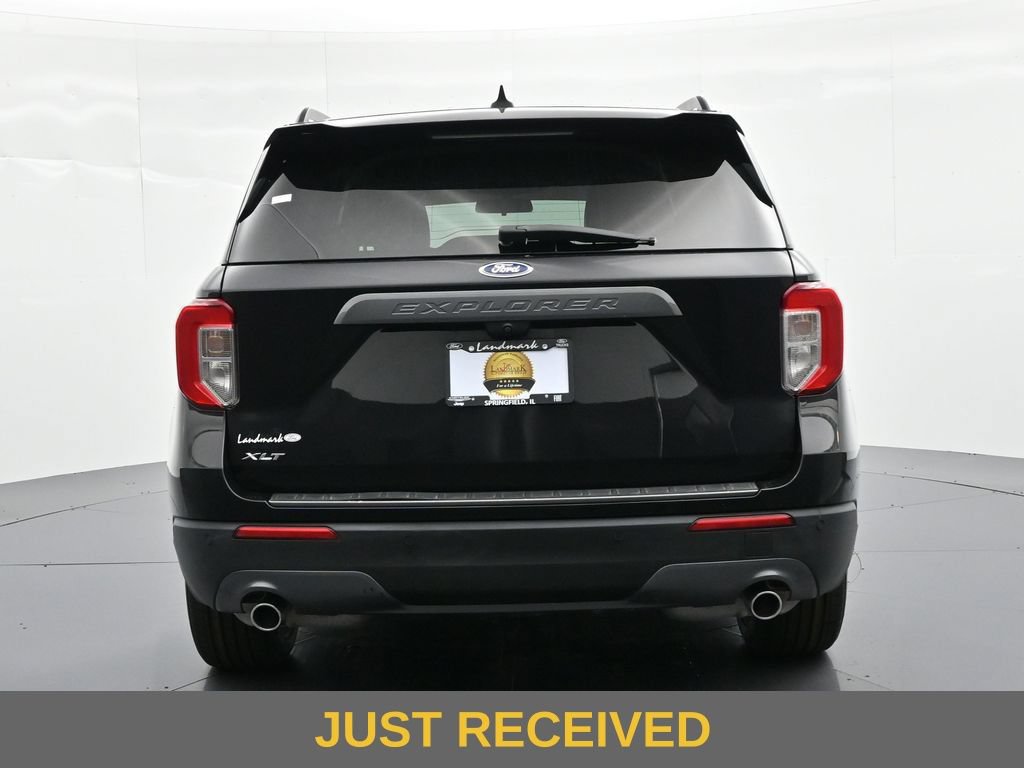 Certified 2022 Ford Explorer XLT w/ Equipment Group 202A RWD image 7