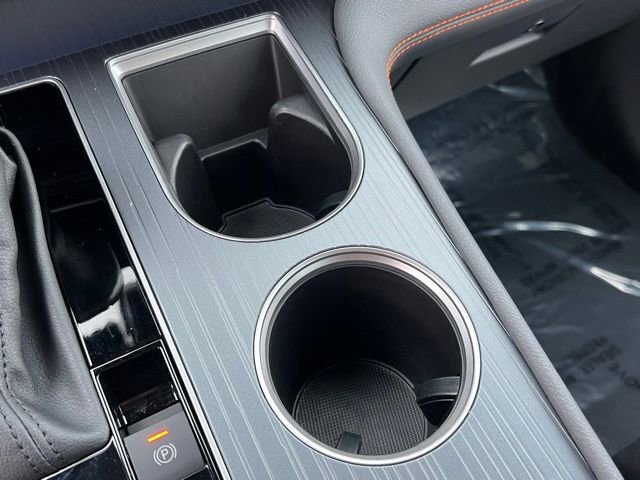 Used 2024 Toyota Sienna XSE image 32