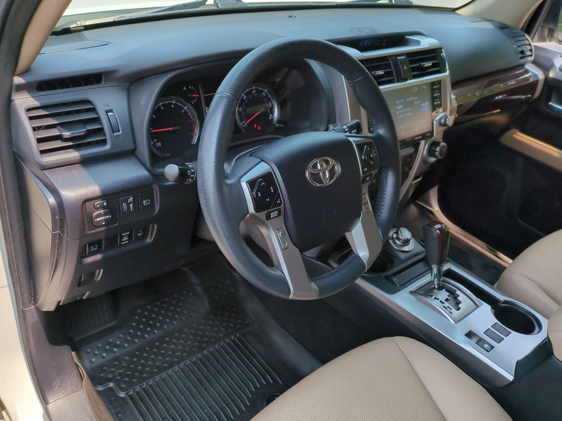 Used 2022 Toyota 4Runner Limited image 10