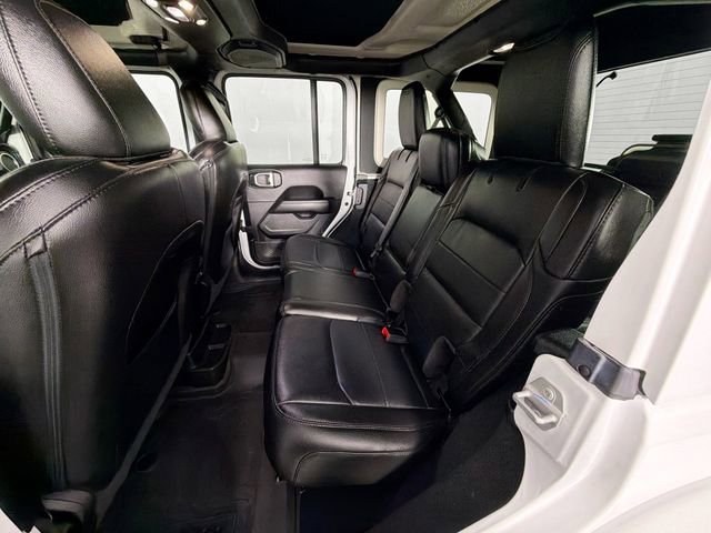 Used 2023 Jeep Wrangler Sahara image 25