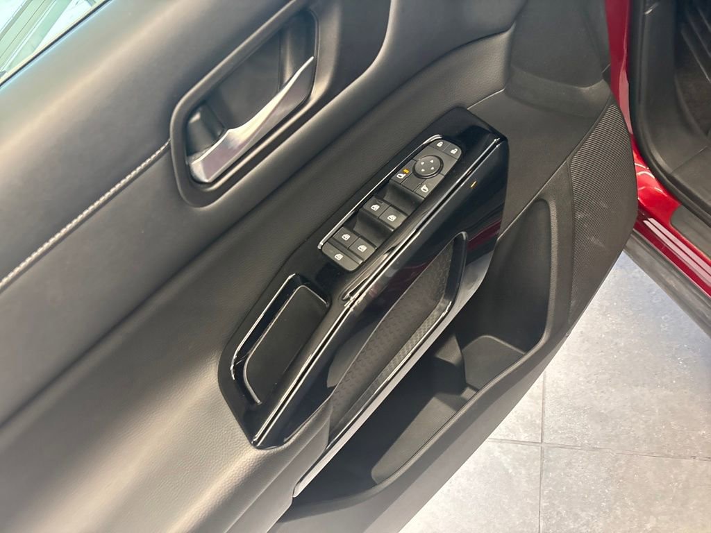 Used 2022 Nissan Pathfinder SV image 14